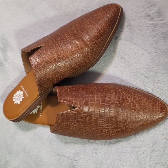 Yellowbox Brown Mules - Picture 2 of 7